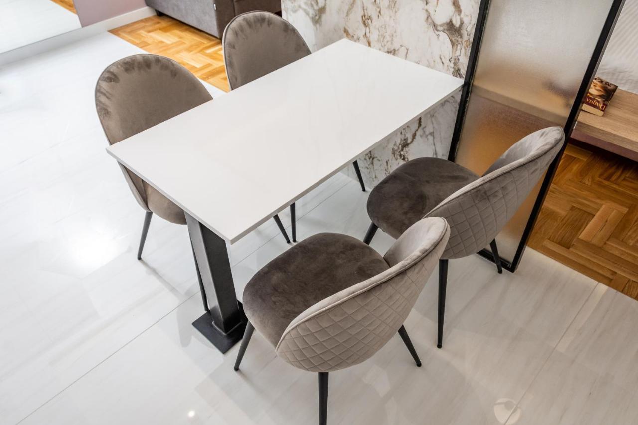 Apartman Dani Пале Екстериор снимка