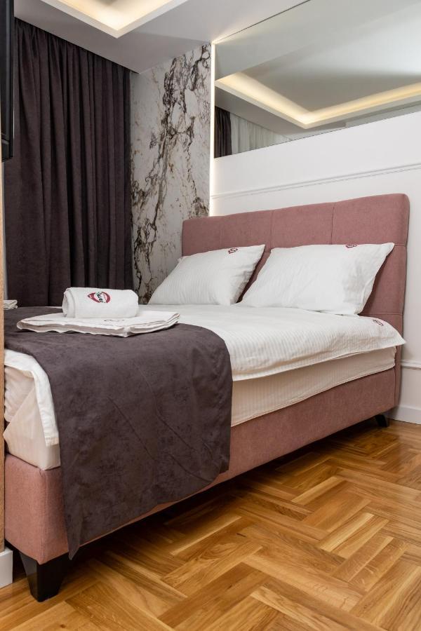 Apartman Dani Пале Екстериор снимка